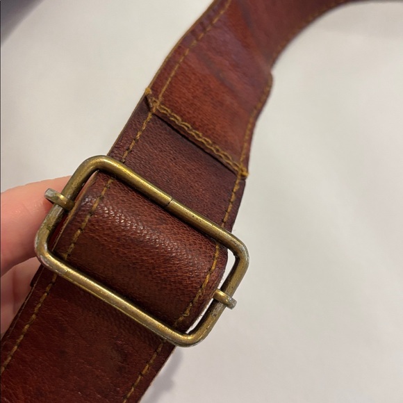 Vintage leather sling bag travel purse adjustable strap brass hardware brown - Picture 10 of 17